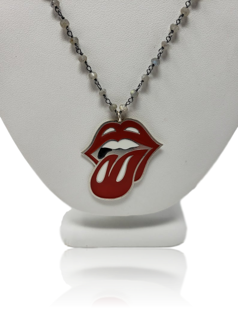 Rolling stones necklace shop