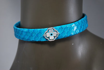 RDrox™ Turquoise Python Choker With Mother of Pearl Pendant